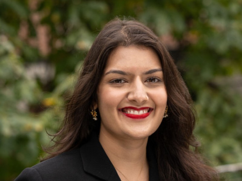 Shah headshot